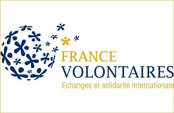 Comment favoriser l'engagement des jeunes en France et à l'étranger ?